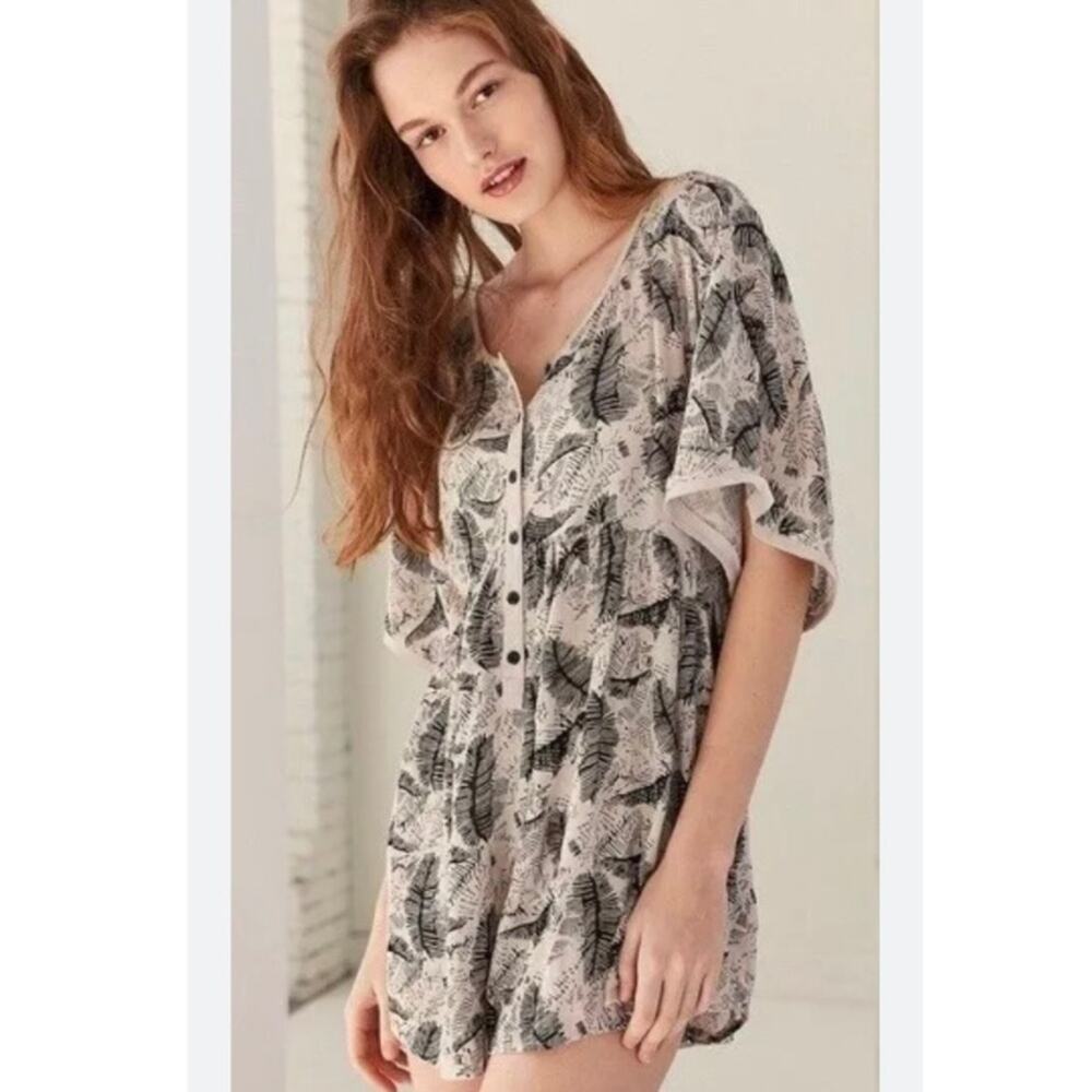 ecote Tropical Leaf Button Down Romper